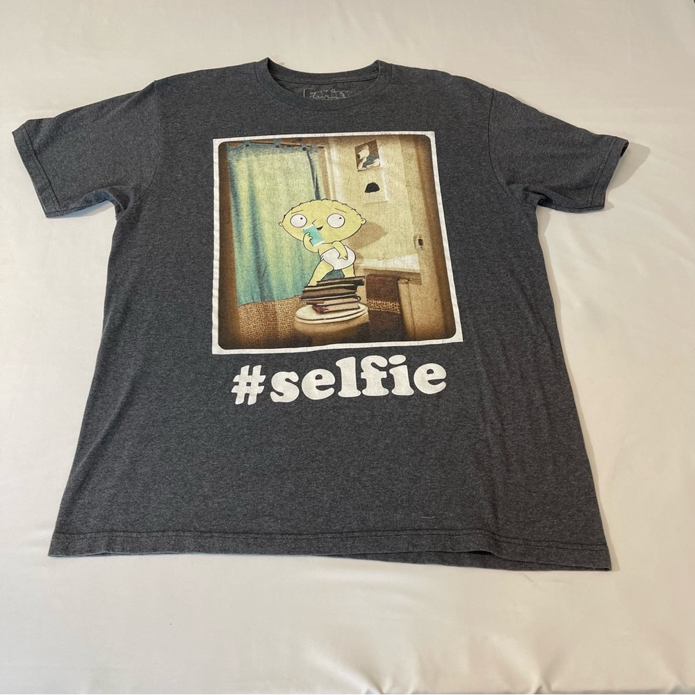 FAMILY GUY MENS T-SHIRT, SIZE L, GOOD CONDITION, PREOWNED,